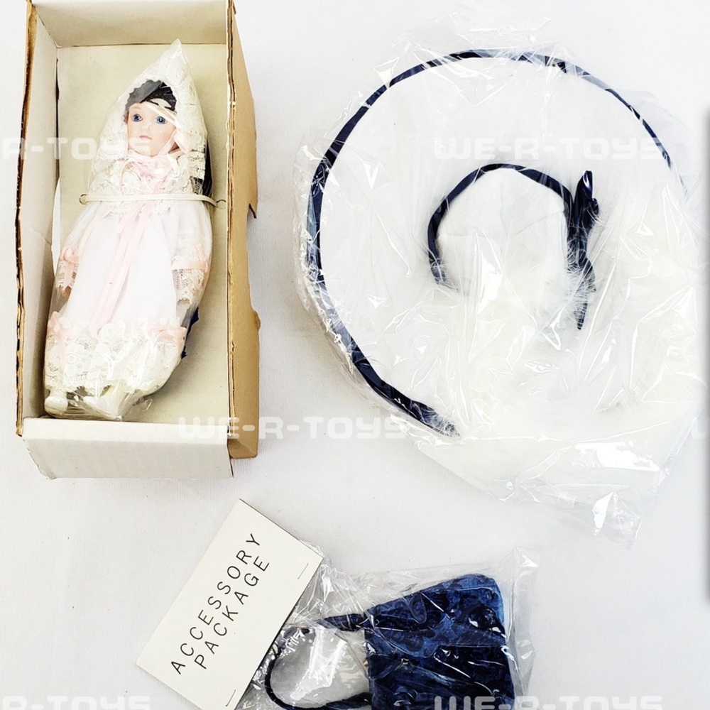 Shirley Temple bright eyes new in box never removed - Picture 11 of 12